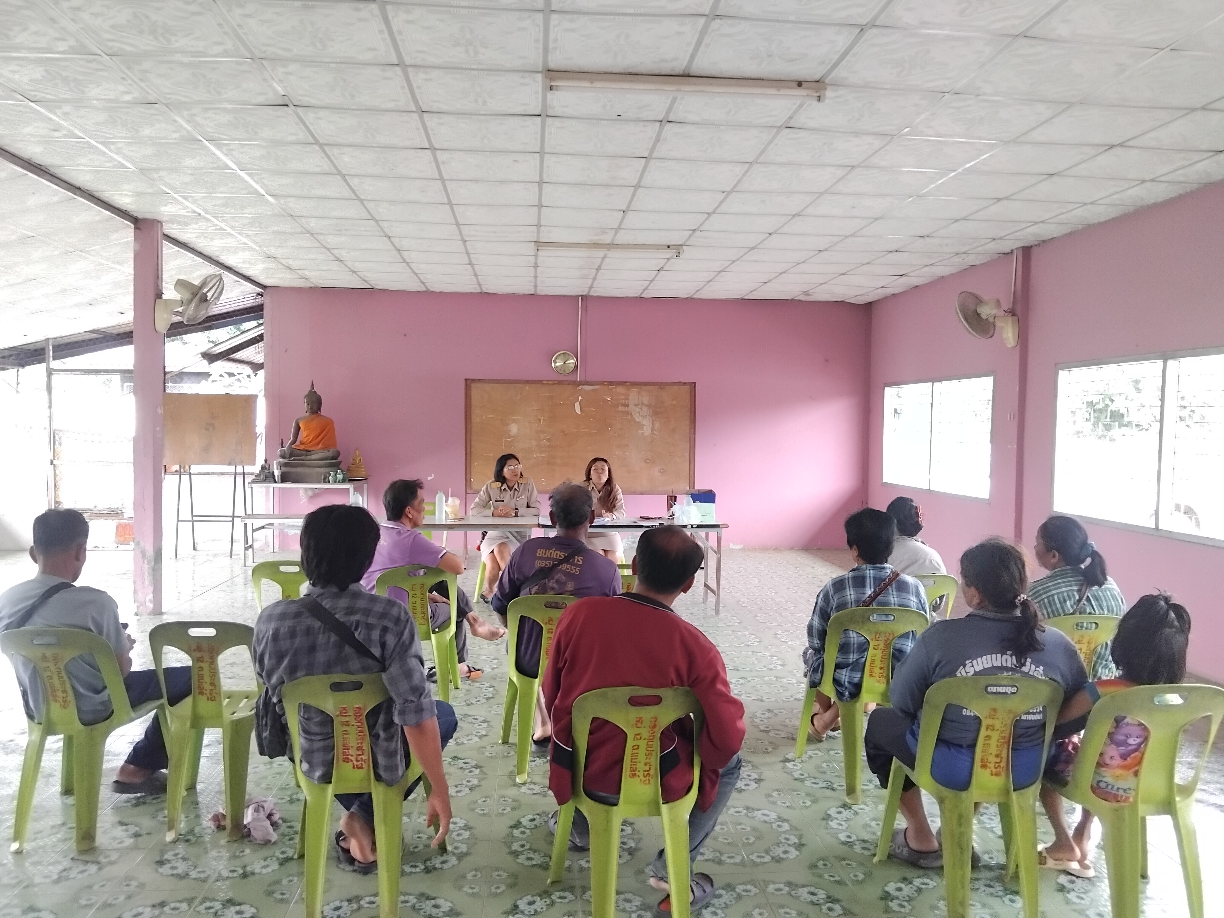 สำนักงานพัฒนาชุมชนอำเภอแม่วงก์ ลงพื้นที่ติดตามการดำเนินงานโครงการแก้ไขปัญหาความยากจน (กข.คจ.) บ้านปางสุด หมู่ 12 ตำบลแม่เล่ย์