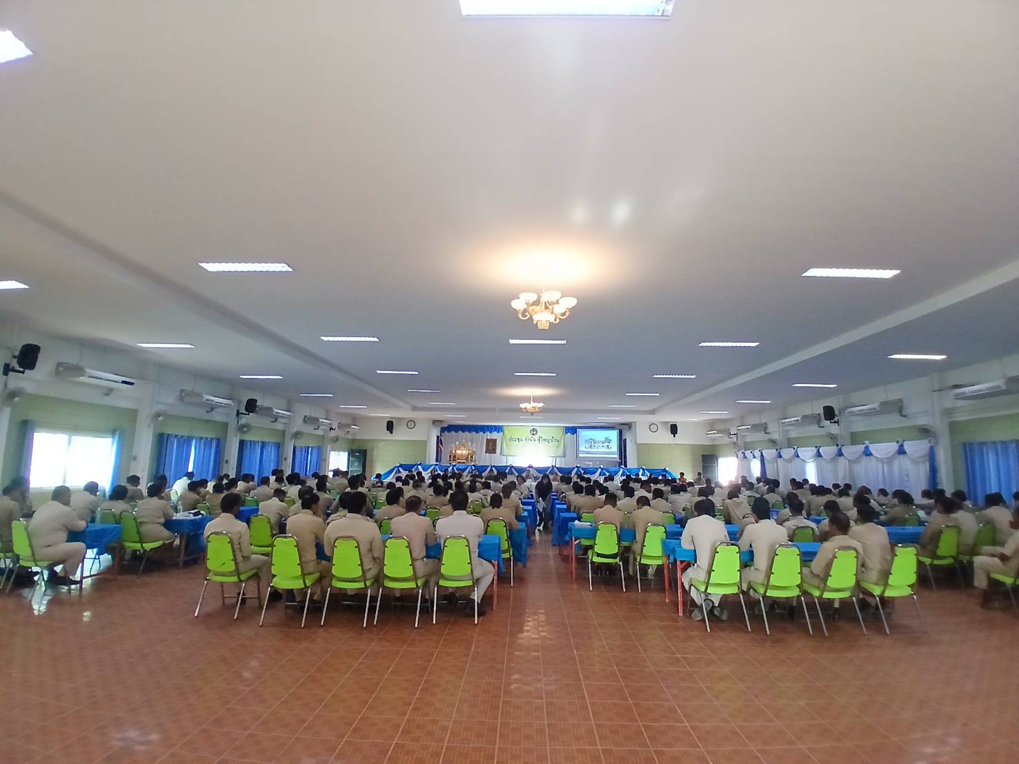 สพอ.แม่วงก์ เข้าร่วมประชุมกำนันผู้ใหญ่บ้าน และหัวหน้าส่วนราชการ ฯ ประจำเดือน กันยายน 2568 