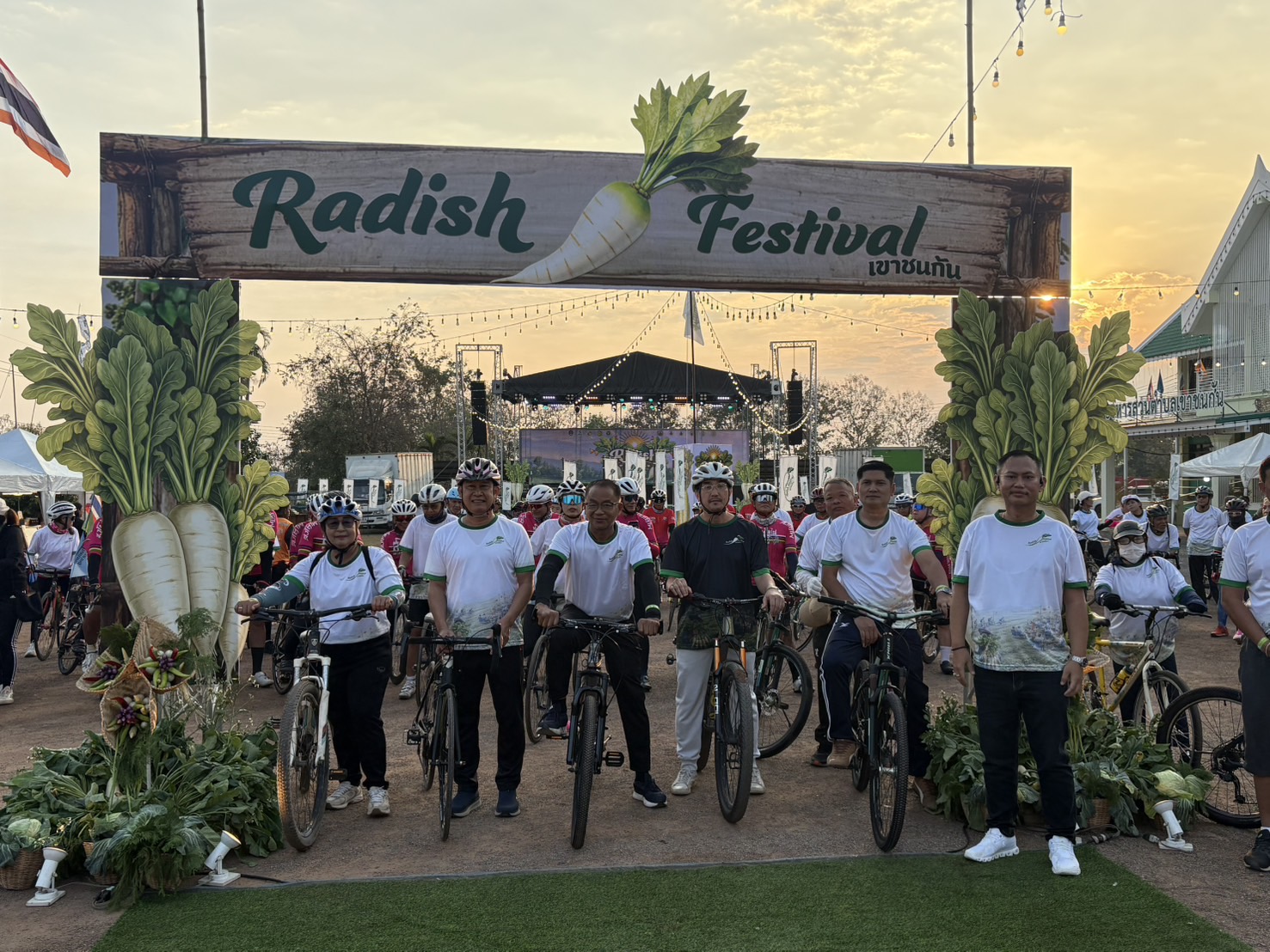 📢 พช.แม่วงก์ เข้าร่วมกิจกรรม Radish Festival เขาชนกัน เทศกาลหัวไชเท้า