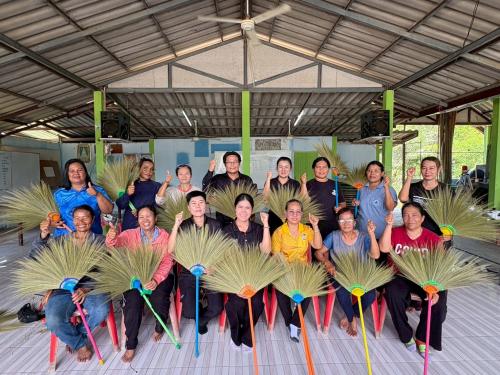 📢 พช.แม่วงก์ ดำเนินโครงการส่งเสริมการออมและพัฒนาทักษะการบริหารจัดการทางการเงินของครอบครัวและชุมชน กิจกรรมส่งเสริมการออมและพัฒนาทักษะการบริหารจัดการทางการเงิน (Financial Literacy